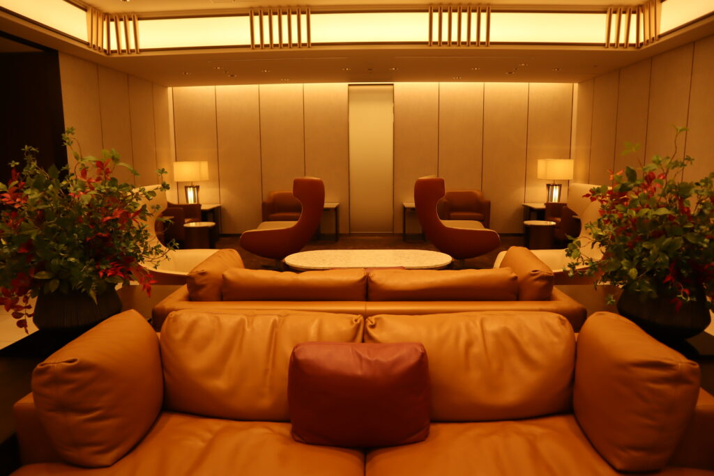 ファーストクラスラウンジ