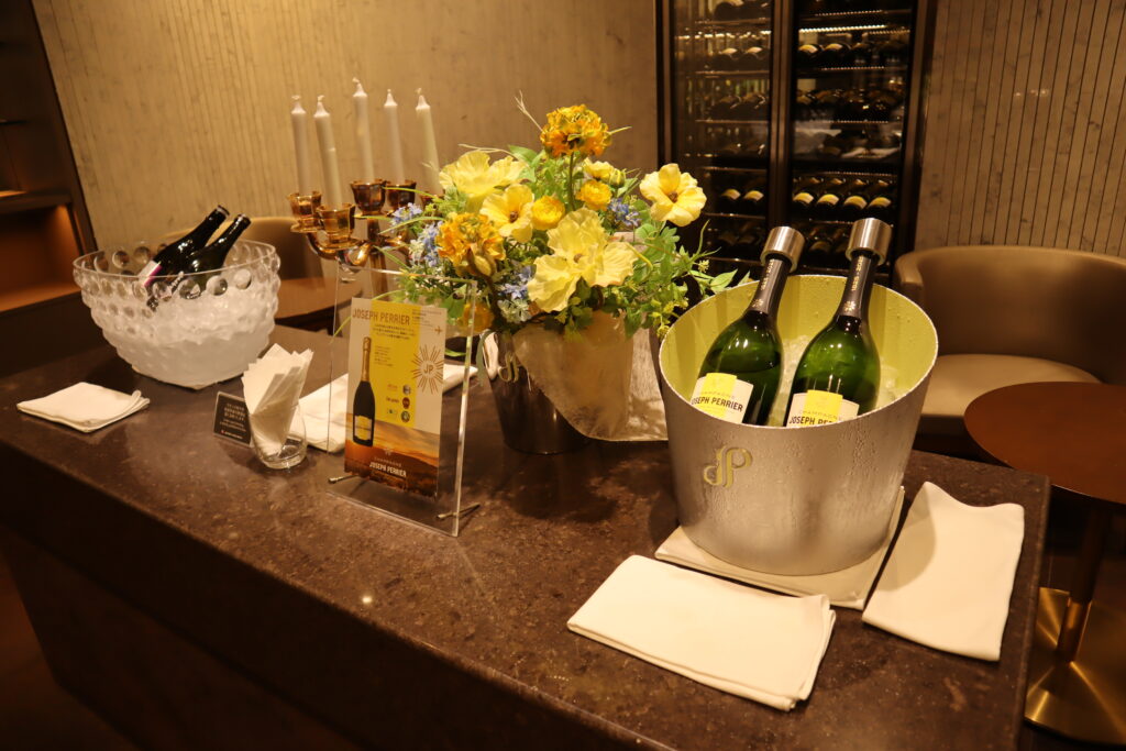 ファーストクラスラウンジ