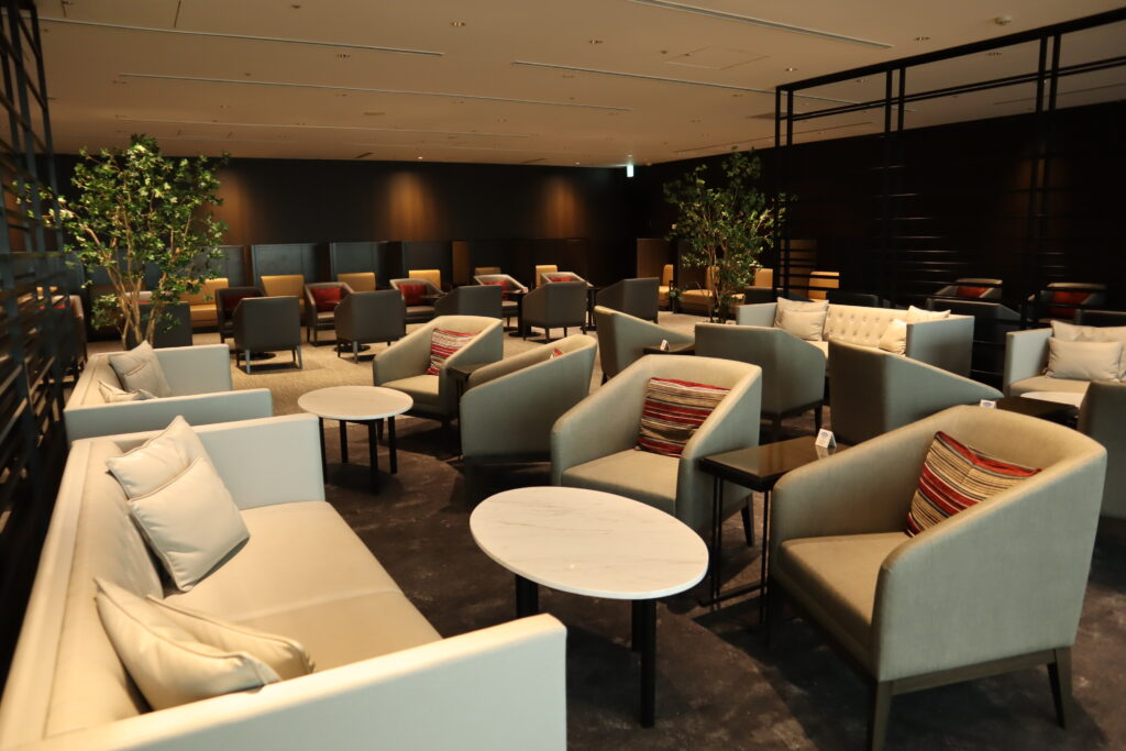 ファーストクラスラウンジ