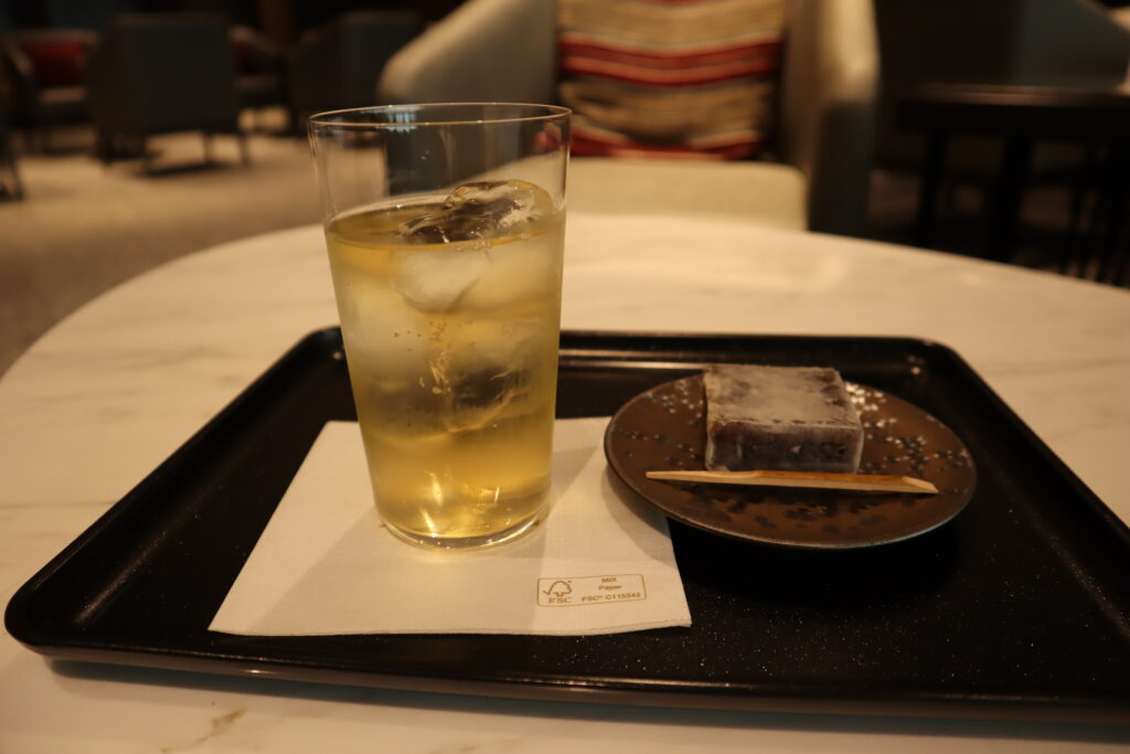 ファーストクラスラウンジ