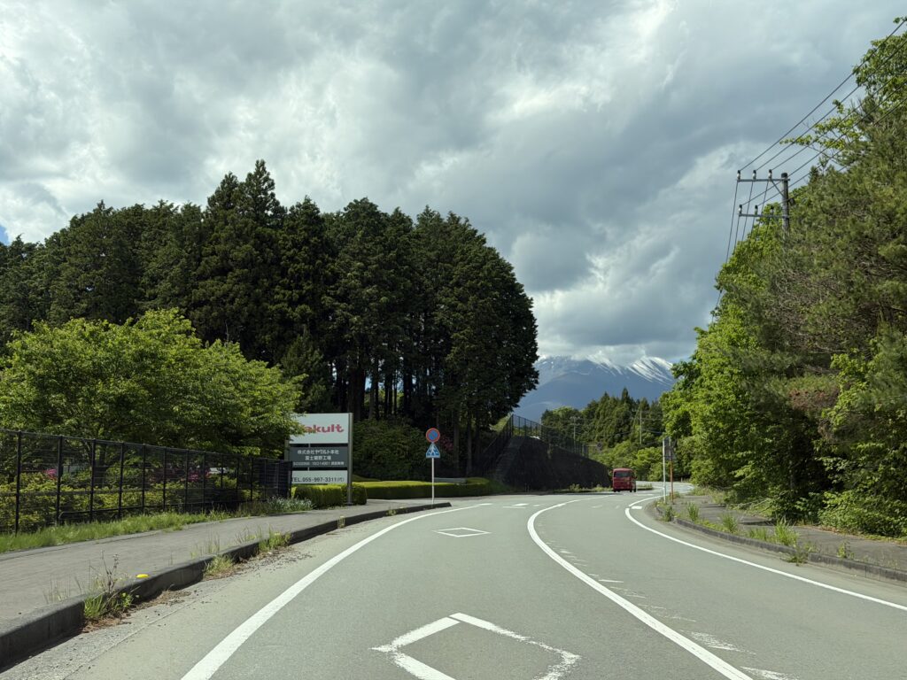 ヤクルト工場見学